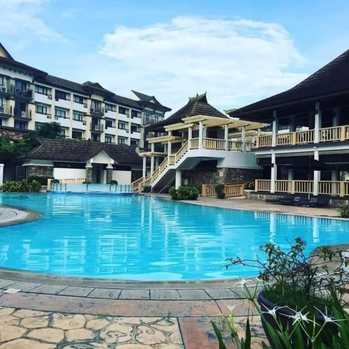 Cozy 2Br With Free Pool Beside Sm City Mall Davao City Buitenkant foto