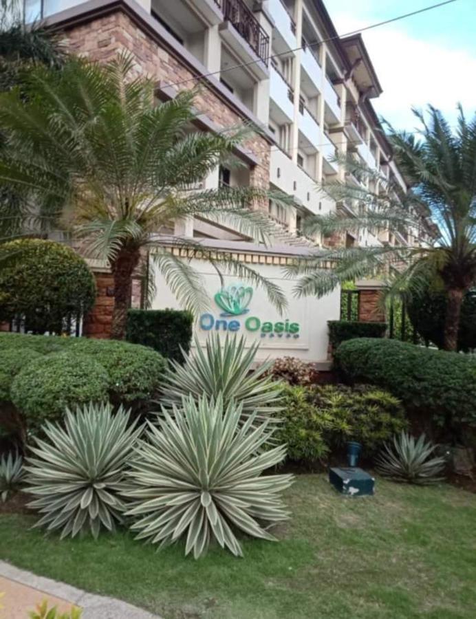 Cozy 2Br With Free Pool Beside Sm City Mall Davao City Buitenkant foto