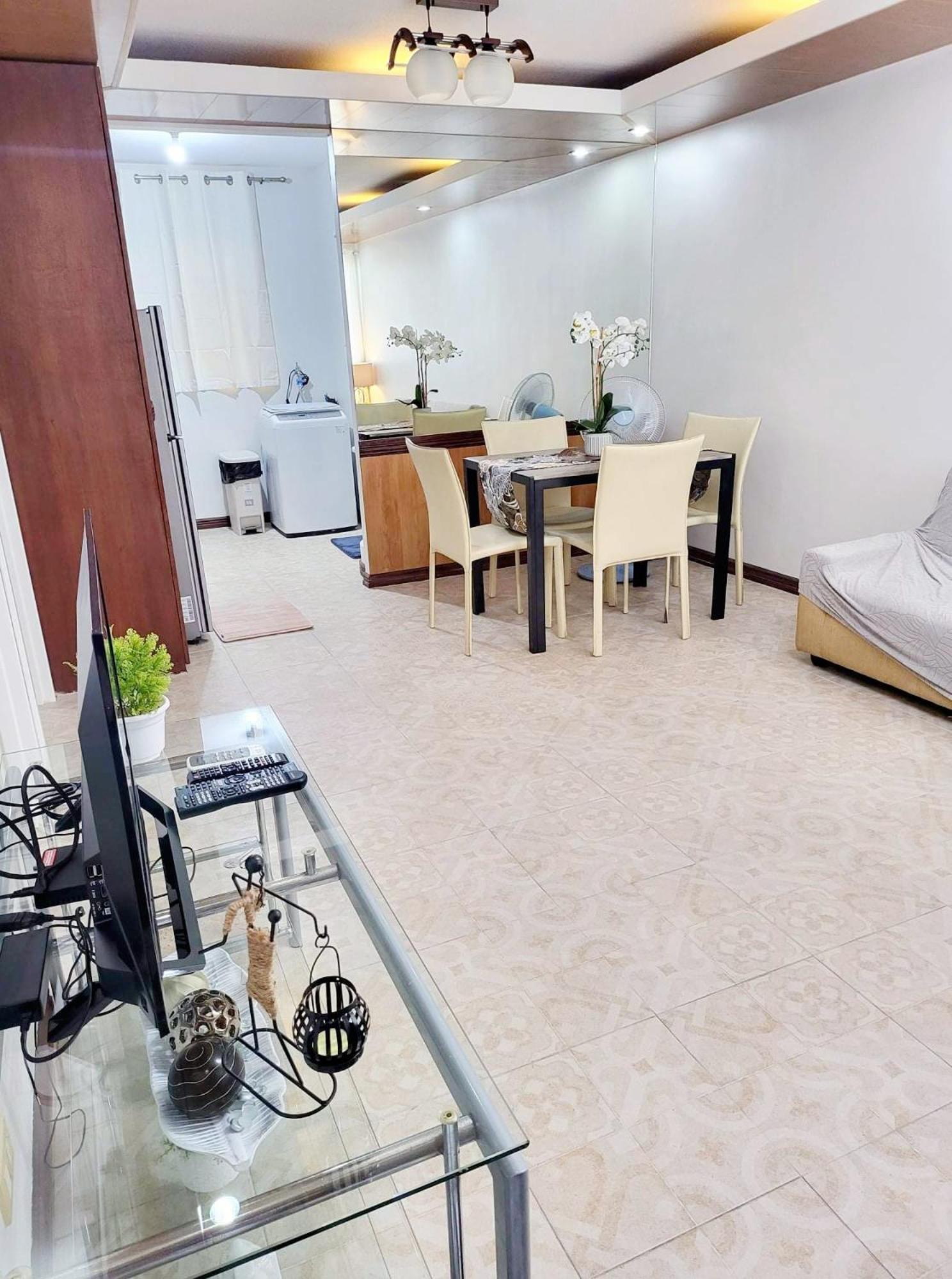 Cozy 2Br With Free Pool Beside Sm City Mall Davao City Buitenkant foto