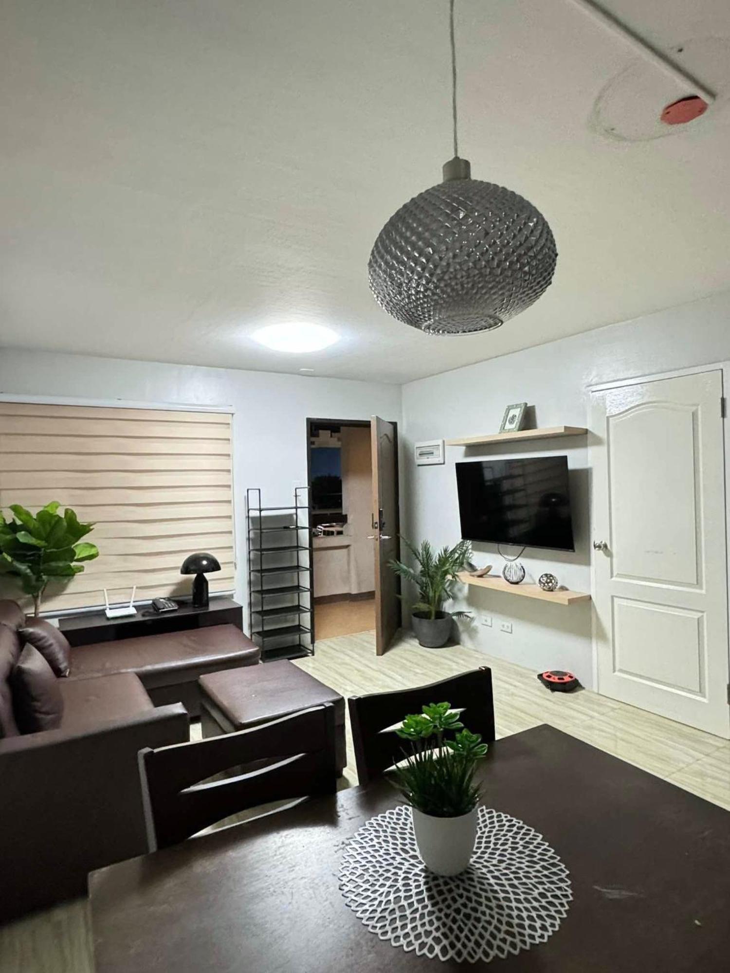 Cozy 2Br With Free Pool Beside Sm City Mall Davao City Buitenkant foto